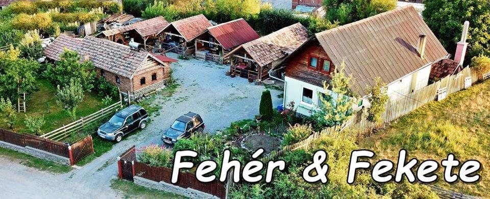 Casa Rustic Feher & Fekete Vendeghazak Sovata Eksteriør bilde