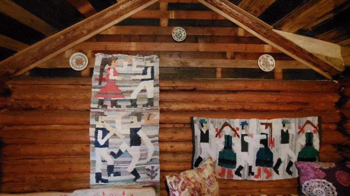 Casa Rustic Feher & Fekete Vendeghazak Sovata Eksteriør bilde