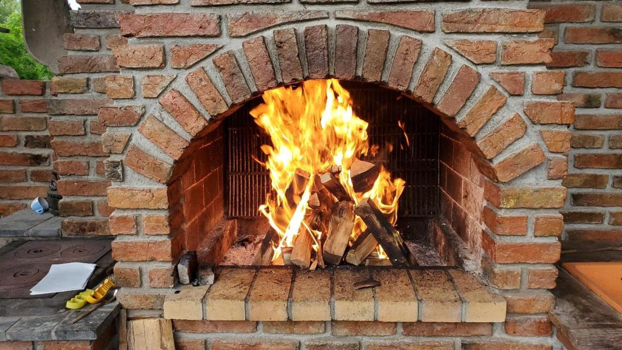 Casa Rustic Feher & Fekete Vendeghazak Sovata Eksteriør bilde