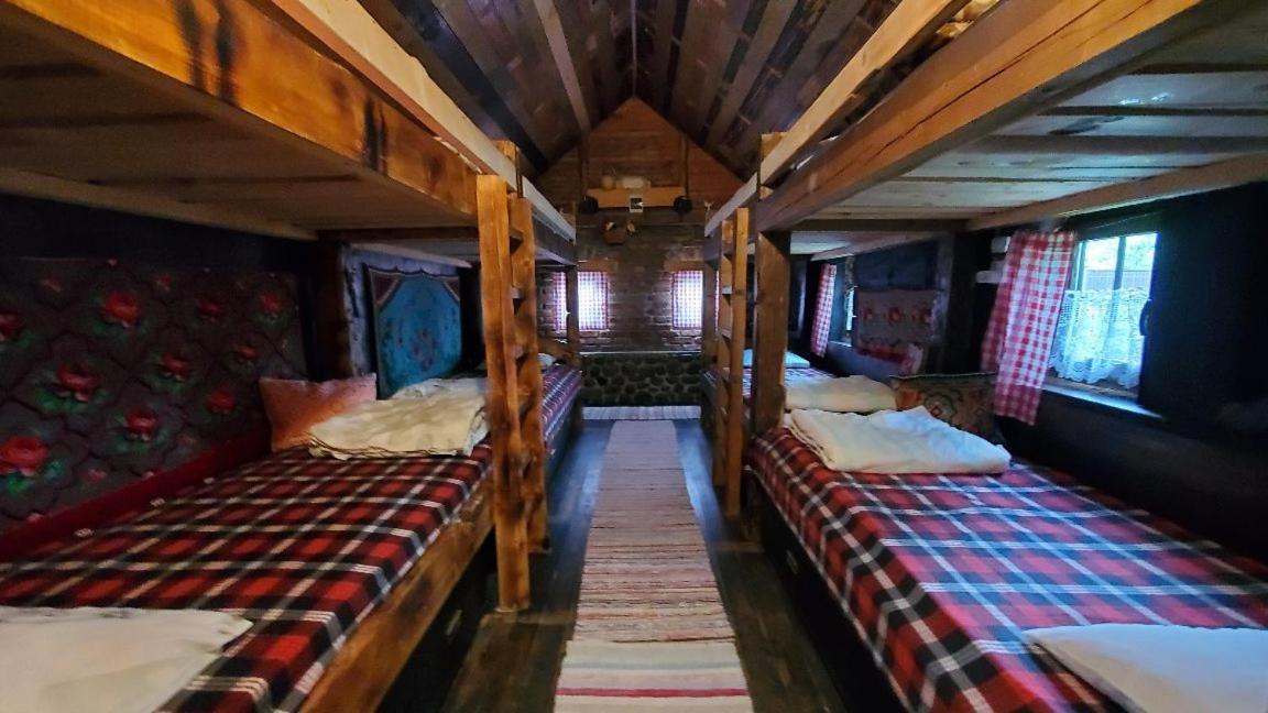 Casa Rustic Feher & Fekete Vendeghazak Sovata Eksteriør bilde