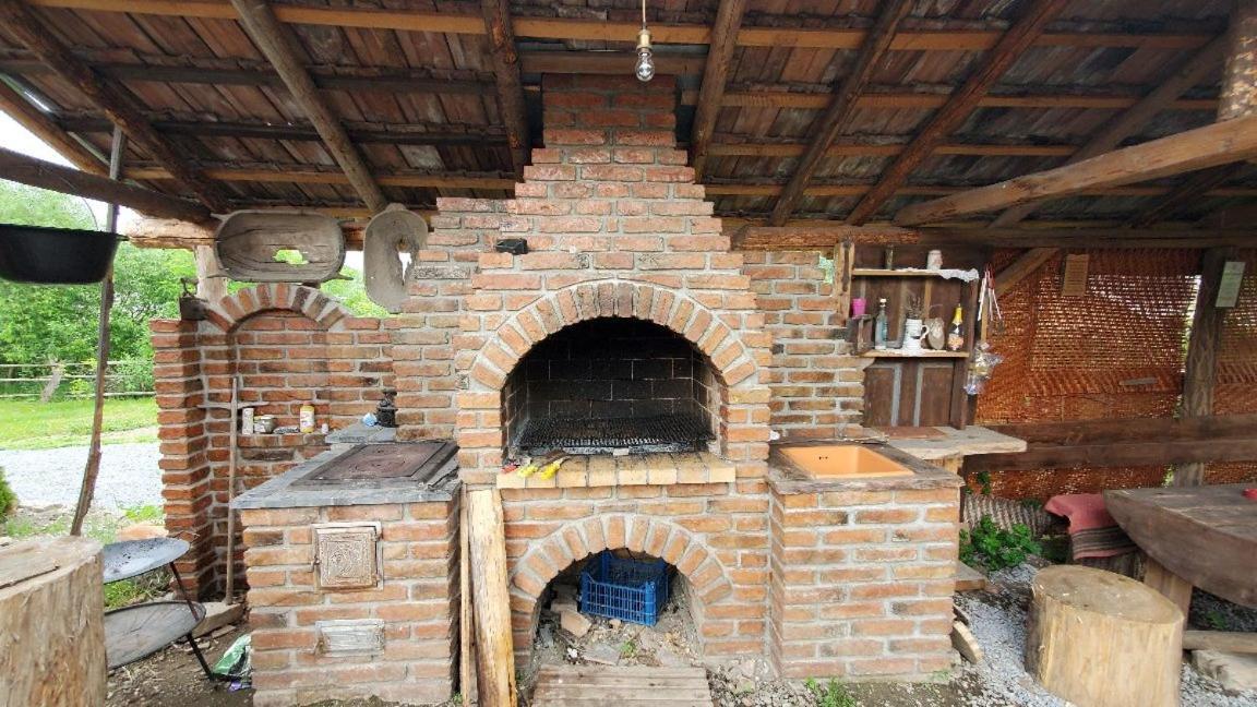 Casa Rustic Feher & Fekete Vendeghazak Sovata Eksteriør bilde