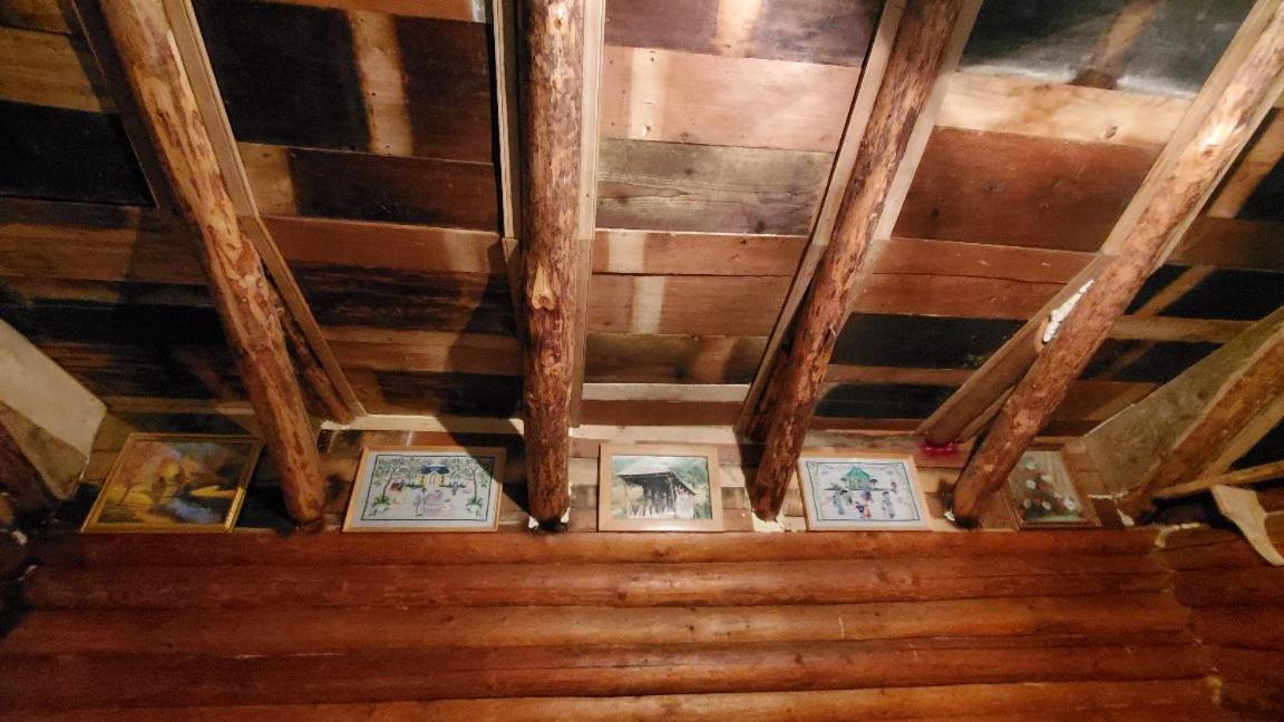 Casa Rustic Feher & Fekete Vendeghazak Sovata Eksteriør bilde