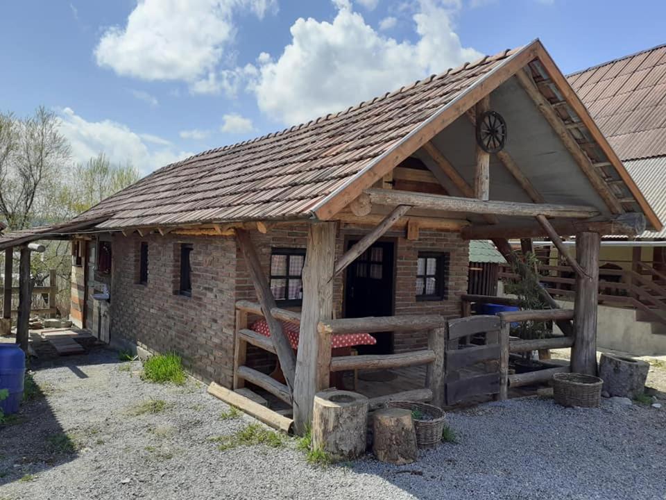 Casa Rustic Feher & Fekete Vendeghazak Sovata Eksteriør bilde